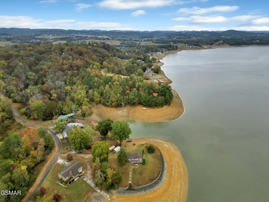 Lakefront Living on Douglas Lake! Welcome to 2150 Galloway - photo 7