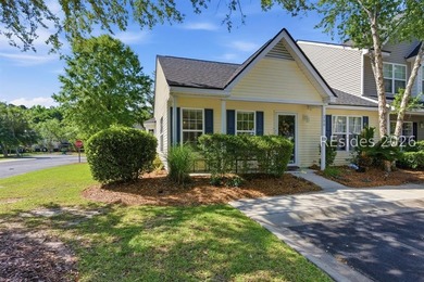 This cozy 2-bedroom, 2-bath townhome is one of only five - photo 2
