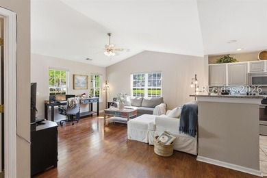 This cozy 2-bedroom, 2-bath townhome is one of only five - photo 4