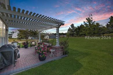 Welcome to this light and bright 3 bedroom, 3 bathroom Taft - photo 2