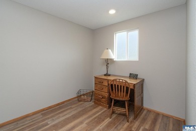 Move right into this beautifully remodeled 3 BR, 2 BA rambler - photo 24