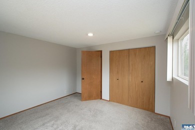 Move right into this beautifully remodeled 3 BR, 2 BA rambler - photo 29