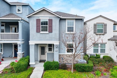 (private lake, pond, coastal) Home For Sale in West Sacramento California