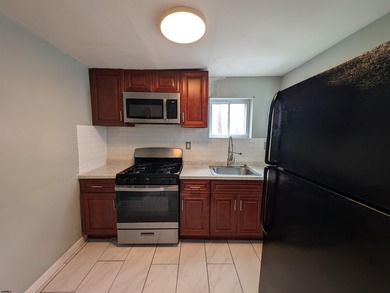 Nicely Renovated Single Family Row Home. Two Story, Three - photo 7