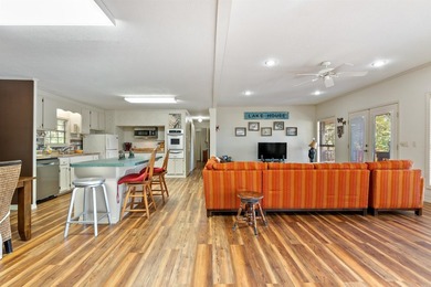Additional listing photo 4