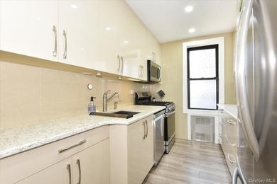 Welcome to this beautifully renovated 2-bedroom, 1-bath co-op - photo 20