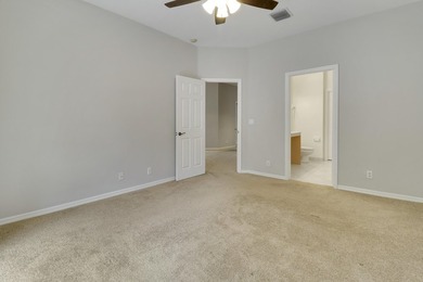 Come see this 3-bedroom, 2 bath, 1-car garage corner unit in one - photo 20