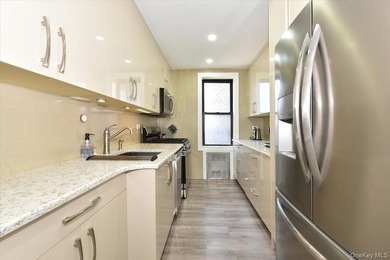Welcome to this beautifully renovated 2-bedroom, 1-bath co-op - photo 21