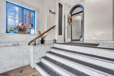 Beautifully updated condo just steps from the boardwalk and - photo 2