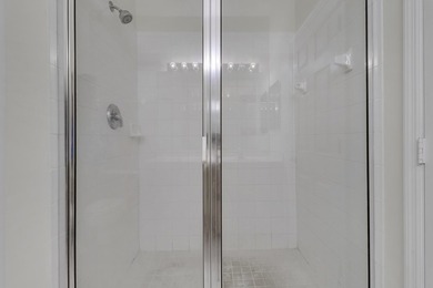 Come see this 3-bedroom, 2 bath, 1-car garage corner unit in one - photo 22