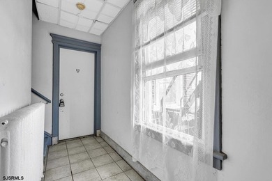 Beautifully updated condo just steps from the boardwalk and - photo 3