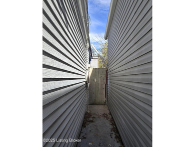 Experience the ultimate in city living with this meticulously - photo 3