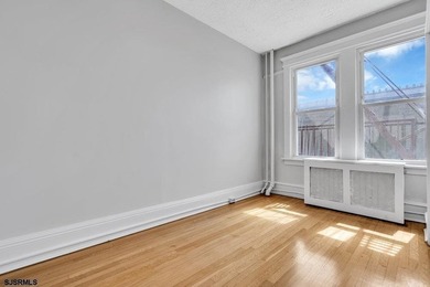 Beautifully updated condo just steps from the boardwalk and - photo 9