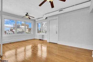Beautifully updated condo just steps from the boardwalk and - photo 10
