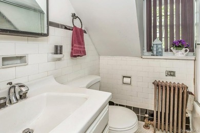 Nestled in the heart of Historic Broadway Flushing, this - photo 31