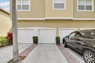 Come see this 3-bedroom, 2 bath, 1-car garage corner unit in one - photo 32