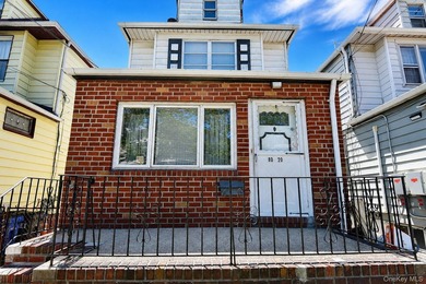 Lovingly cared for over the last 60 years by one owner, this - photo 2