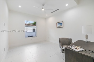 Outstanding new modern one story home in Biscayne Park. High end - photo 44
