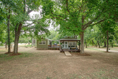 Lake Home For Sale in Rainbow, Texas