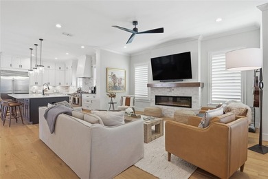 Virtually Staged. Modern Luxury in the Heart of Winter Garden's - photo 6