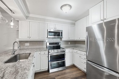 Island living at its finest! Welcome to this stunning 3BR/2BA - photo 2