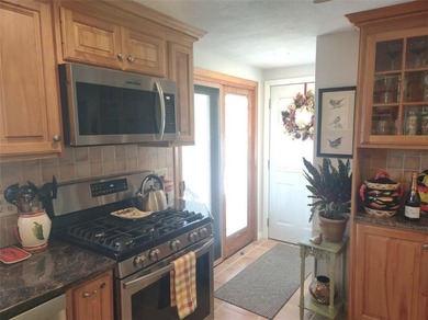 One-level living at its finest in Warwick! Don't miss the - photo 12