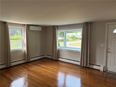 One-level living at its finest in Warwick! Don't miss the - photo 17