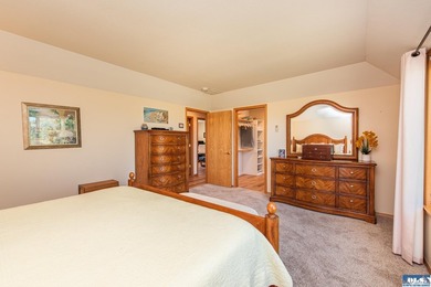 Panoramic Olympic Mountain views take center stage from this - photo 27