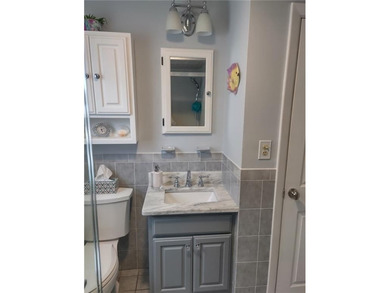 One-level living at its finest in Warwick! Don't miss the - photo 29