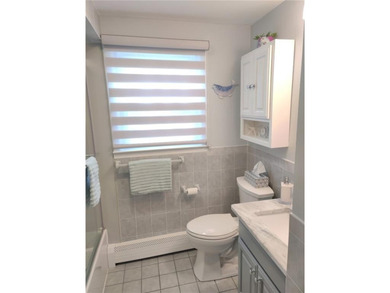 One-level living at its finest in Warwick! Don't miss the - photo 30
