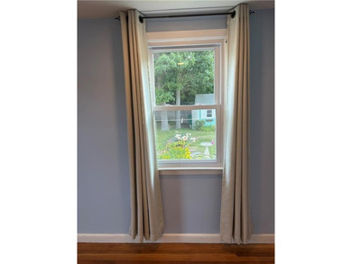 One-level living at its finest in Warwick! Don't miss the - photo 33
