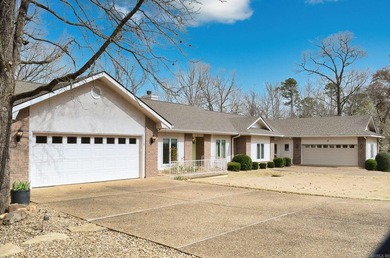 Lake Balboa Home For Sale in Hot Springs Village Arkansas