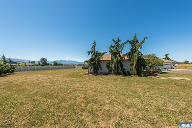 Panoramic Olympic Mountain views take center stage from this - photo 48