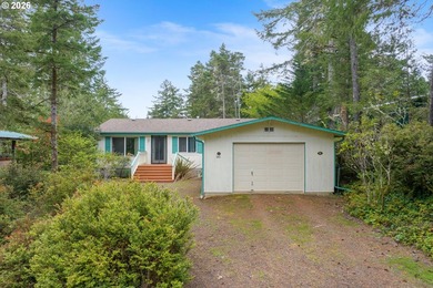Welcome to the gated Coast Village community! This 3 bedroom, 1 - photo 1