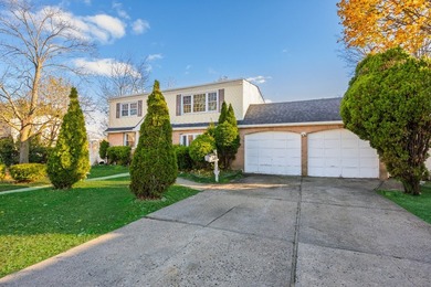 Welcome to this beautifully renovated 5-bedroom, 3-bath home - photo 3