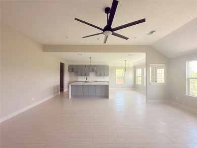 Don't miss this opportunity! This two-story, 4-bedroom, 3-bath - photo 5
