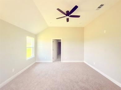 Don't miss this opportunity! This two-story, 4-bedroom, 3-bath - photo 10