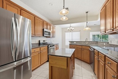 Welcome to Sun City/Riverbend! This beautifully maintained - photo 4