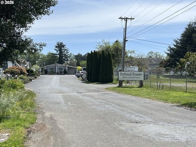 Most secluded for a mobile home park setting, a corner lot of a - photo 28