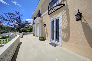 Stunning Center Hall Colonial with Timeless Charm & Ocean Views - photo 3