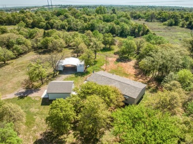 Lake Stanley Draper Home For Sale in Oklahoma City Oklahoma