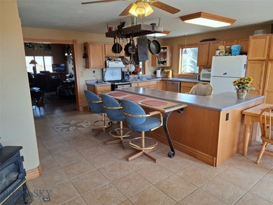 Welcome to The Elk Meadows Ranch located in Townsend, MT. Set on - photo 9