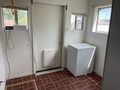 Welcome to this super cute home conveniently located in town - photo 22