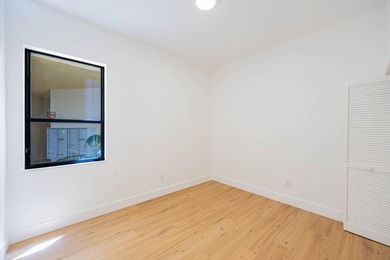 Welcome to this 2-bedroom, 2-bathroom waterfront condominium - photo 32