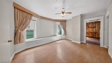 Not your typical cookie-cutter home. This 3-bedroom property is - photo 5