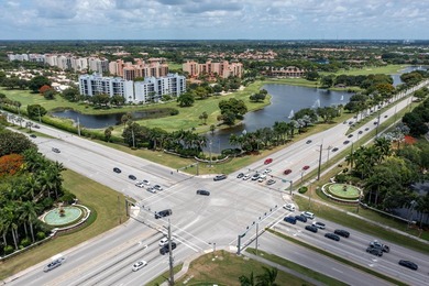 Welcome to this 2-bedroom, 2-bathroom waterfront condominium - photo 48