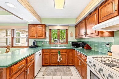 Tucked away on a quiet cul-de-sac in Walnut Knoll Estates, this - photo 12