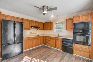 Opportunity to own a lovely townhome in one of Charleston's most - photo 13