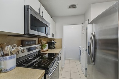 Spacious 3-bedroom, 2.5 bath unit built in 2006 with a - photo 13