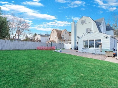 This one family colonial house newly renovated in 2017 , ideally - photo 25